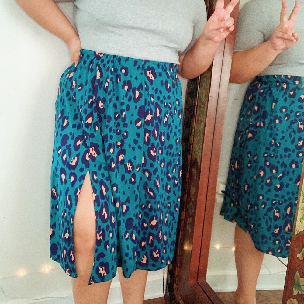 plus size turquoise leopard midi skirt